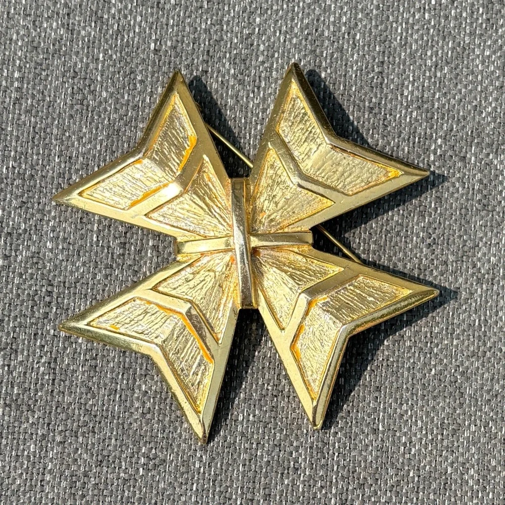 Vtg KJL‎ Kenneth Jay Lane Maltese Cross Brooch Pin 2.5